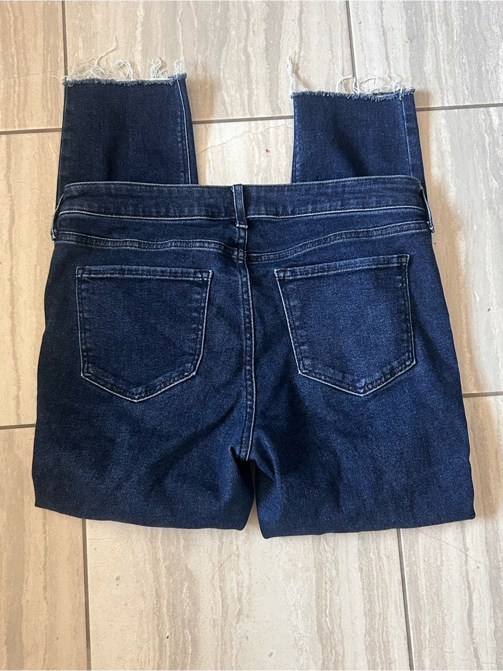Old Navy cropped Dark Blue Distressed Skinny Jeans size 10 - Picture 4 of 4